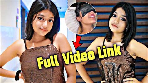 desi vairal mms|Indian Desi school girl leaked viral OYO MMS 18+